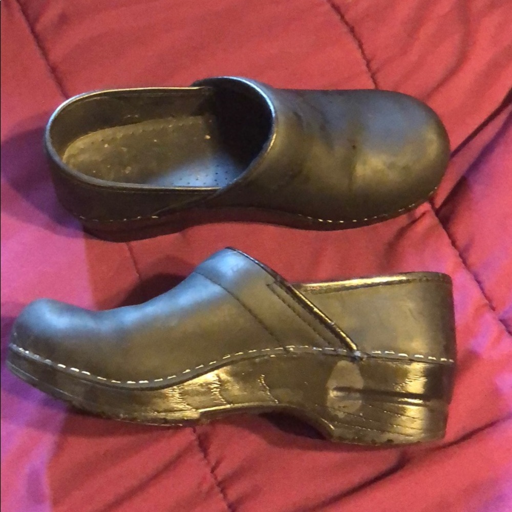 Sanita clogs